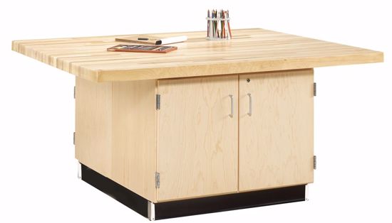 Picture of 4-STATION WORKBENCH W/O VISES